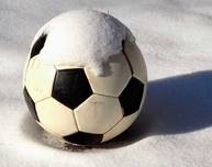 Зимний футбол: результаты областных игр, нюансы судейства, пристрастия юных болельщиков. 1997 год 